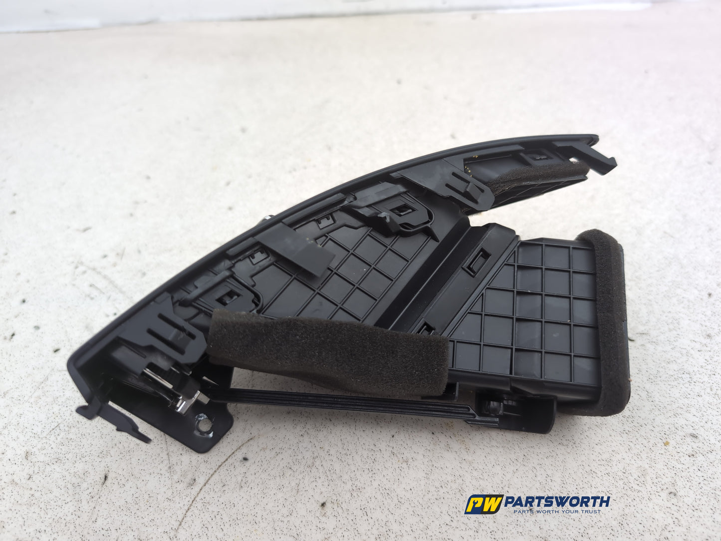Dashboard Trim With Air Vent  4