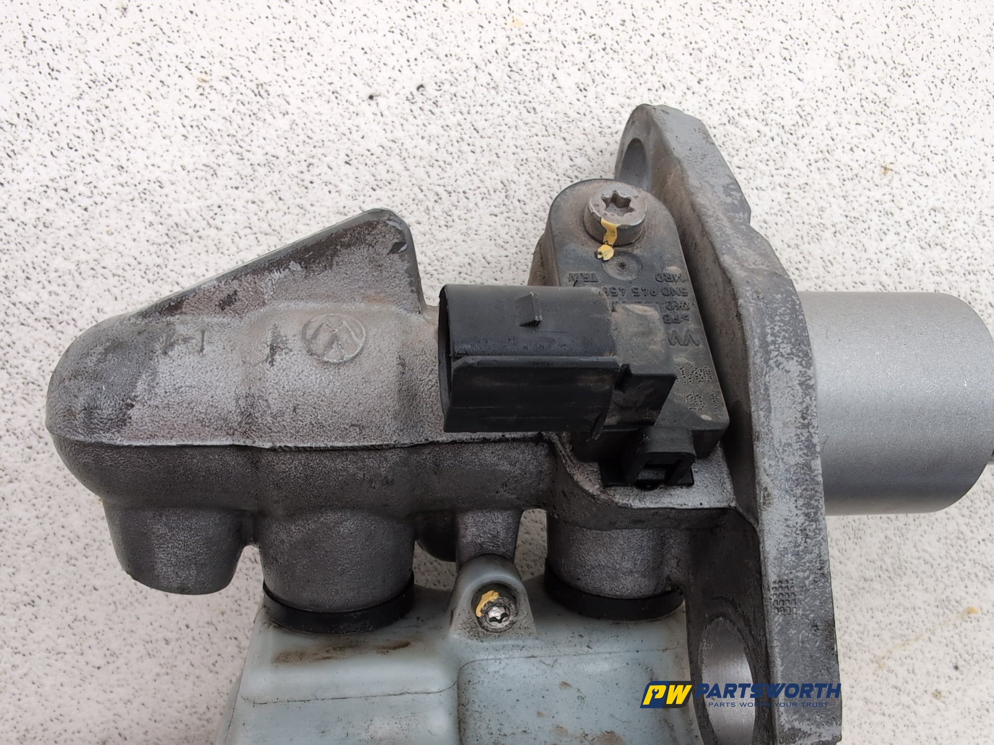 Brake Master Cylinder Assembly 8