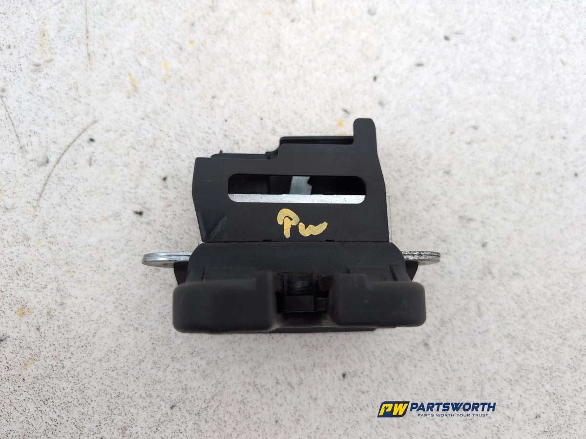 Boot Lid Lock 4