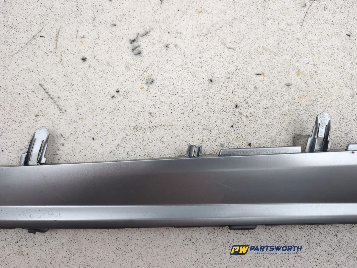 Centre Console Trim  4