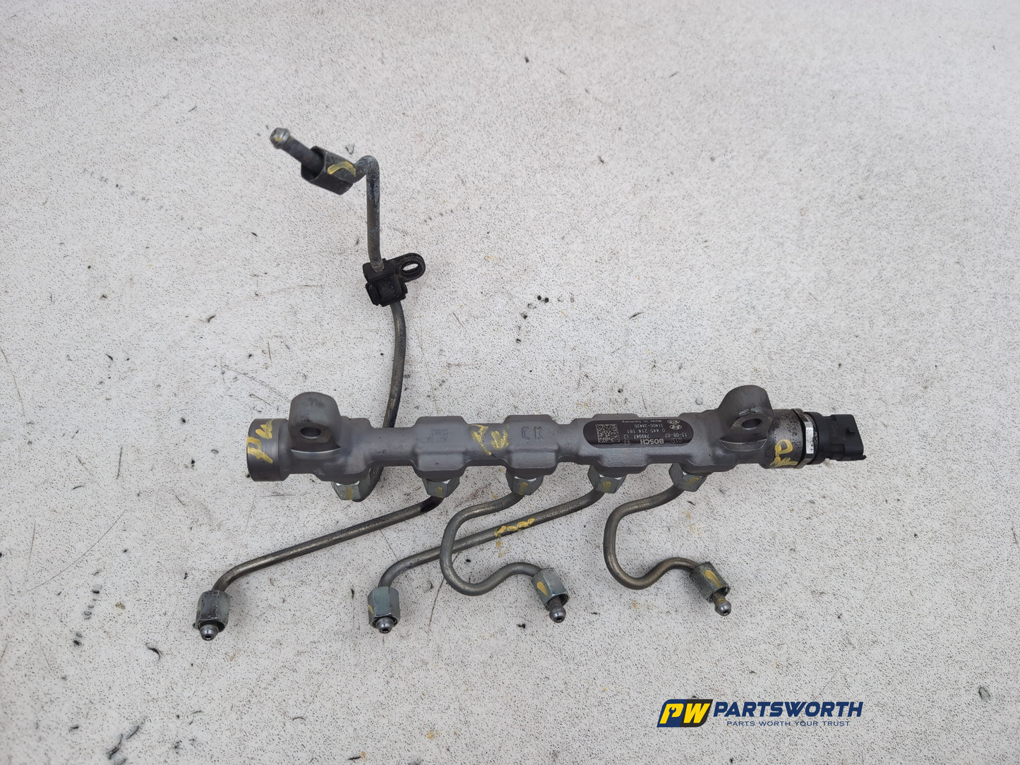 Fuel Rail 8