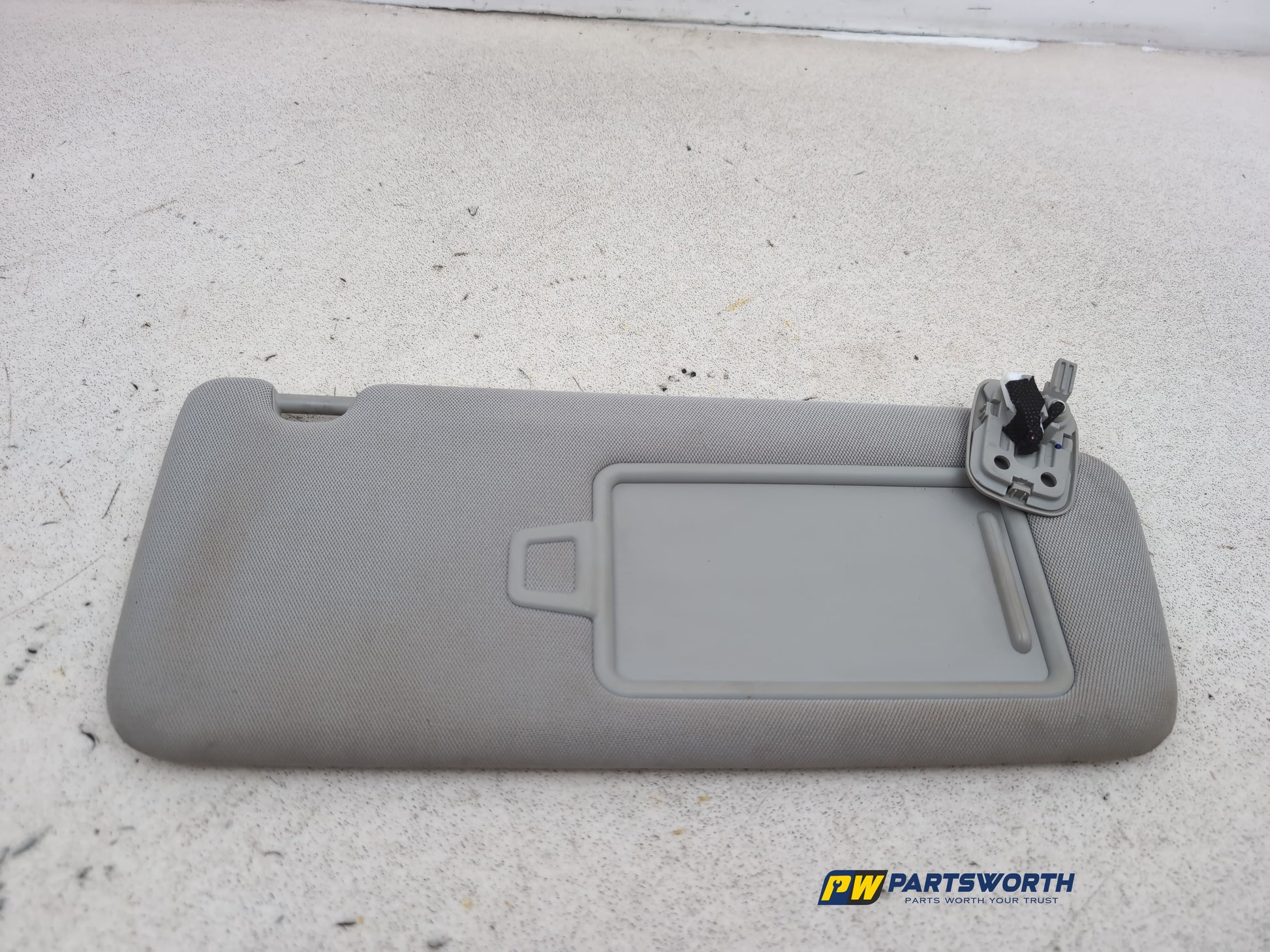 Sun Visor RH 8