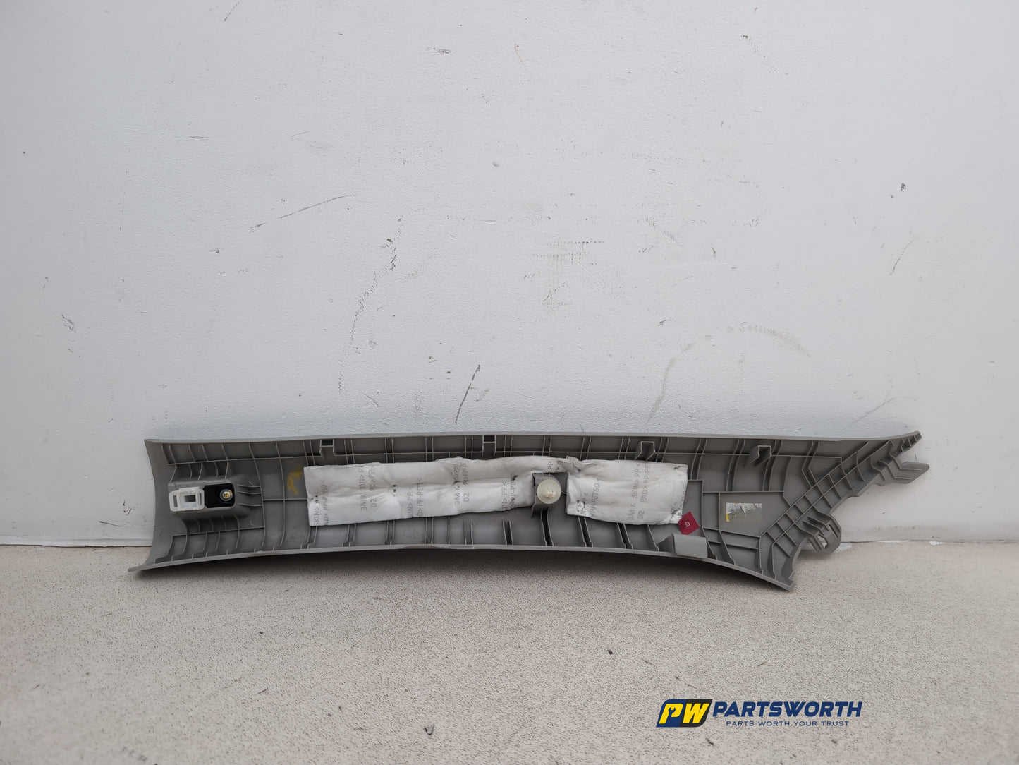 RH A Pillar Trim  8