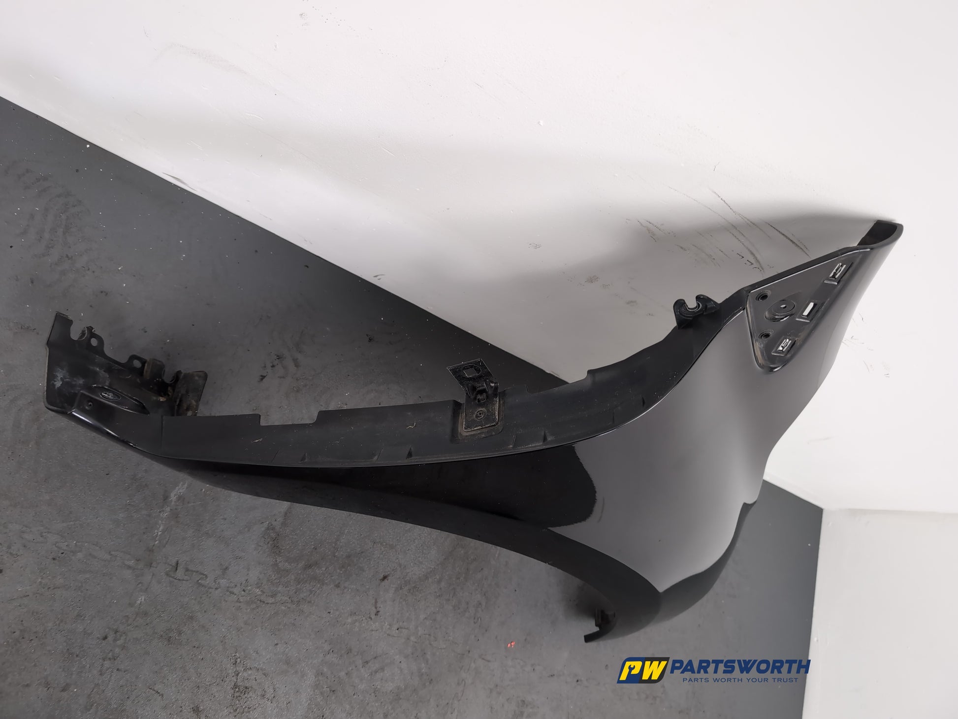 Wing Front RH 8