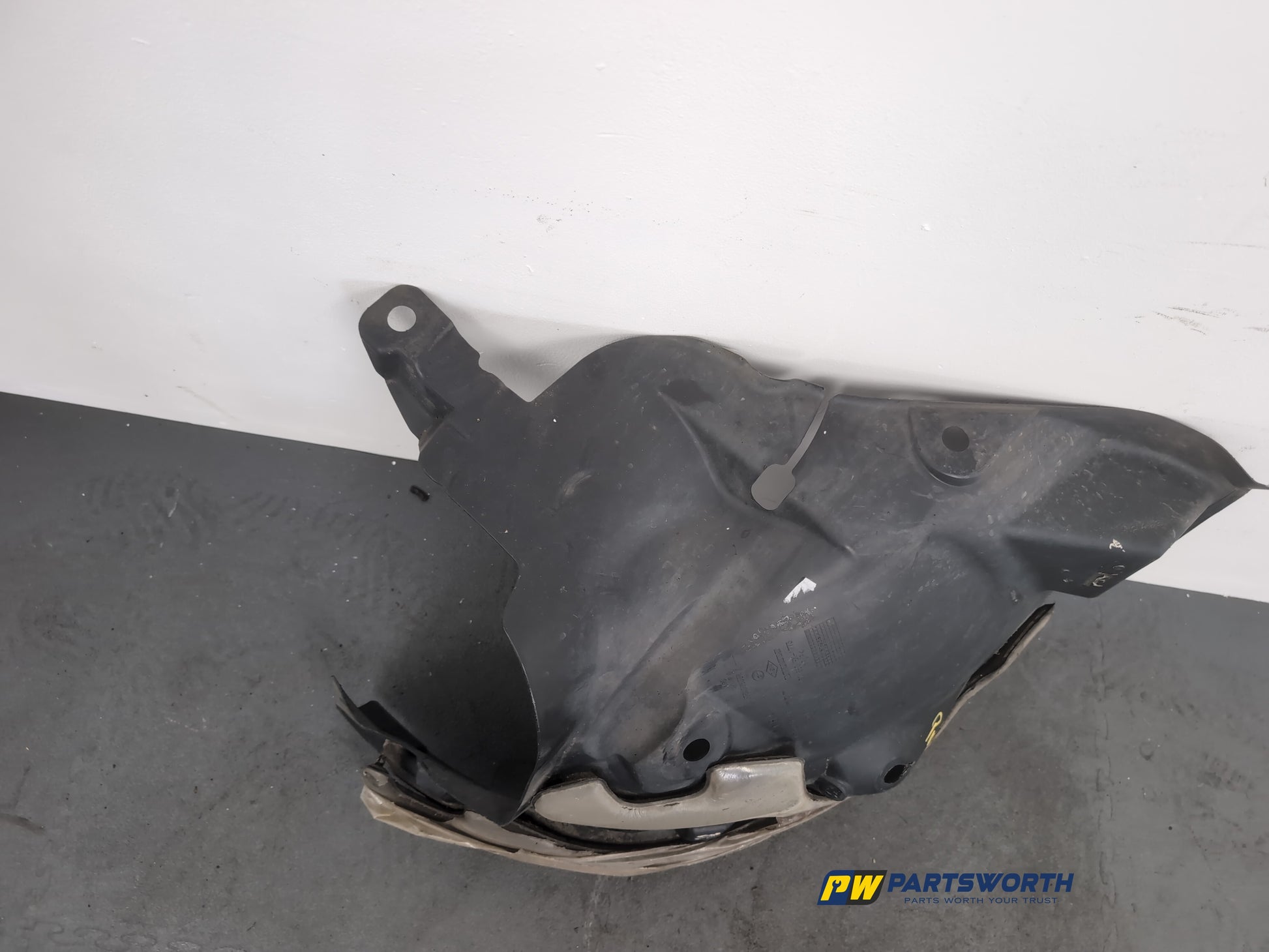 Moulding Wheel Arch Front LH 7