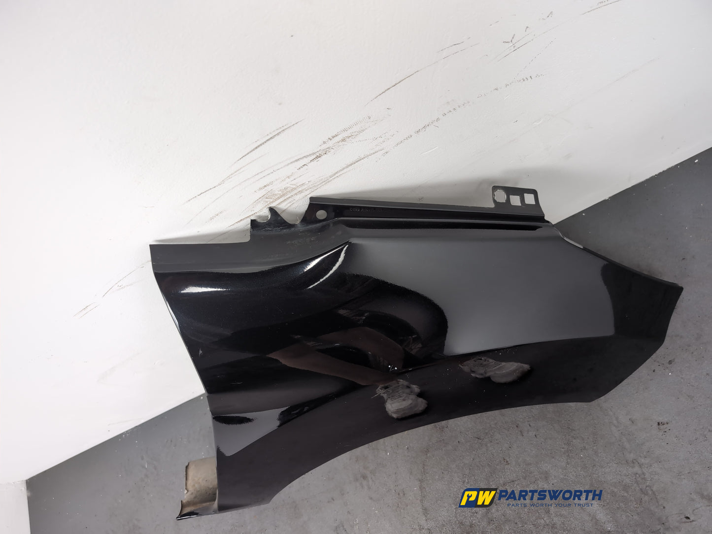 Wing Front RH 7