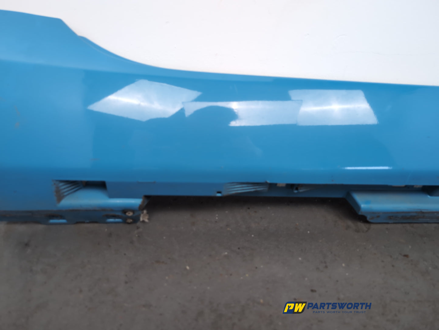 Side Skirt RH 7