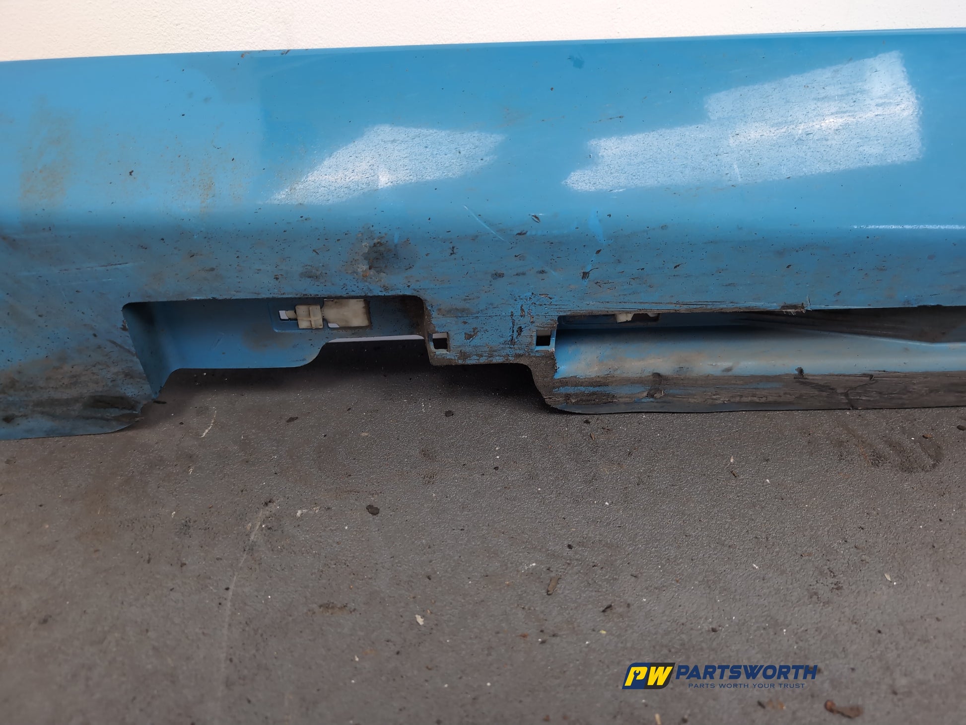 Side Skirt LH 8