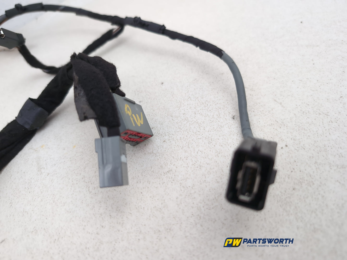 Wiring loom 8