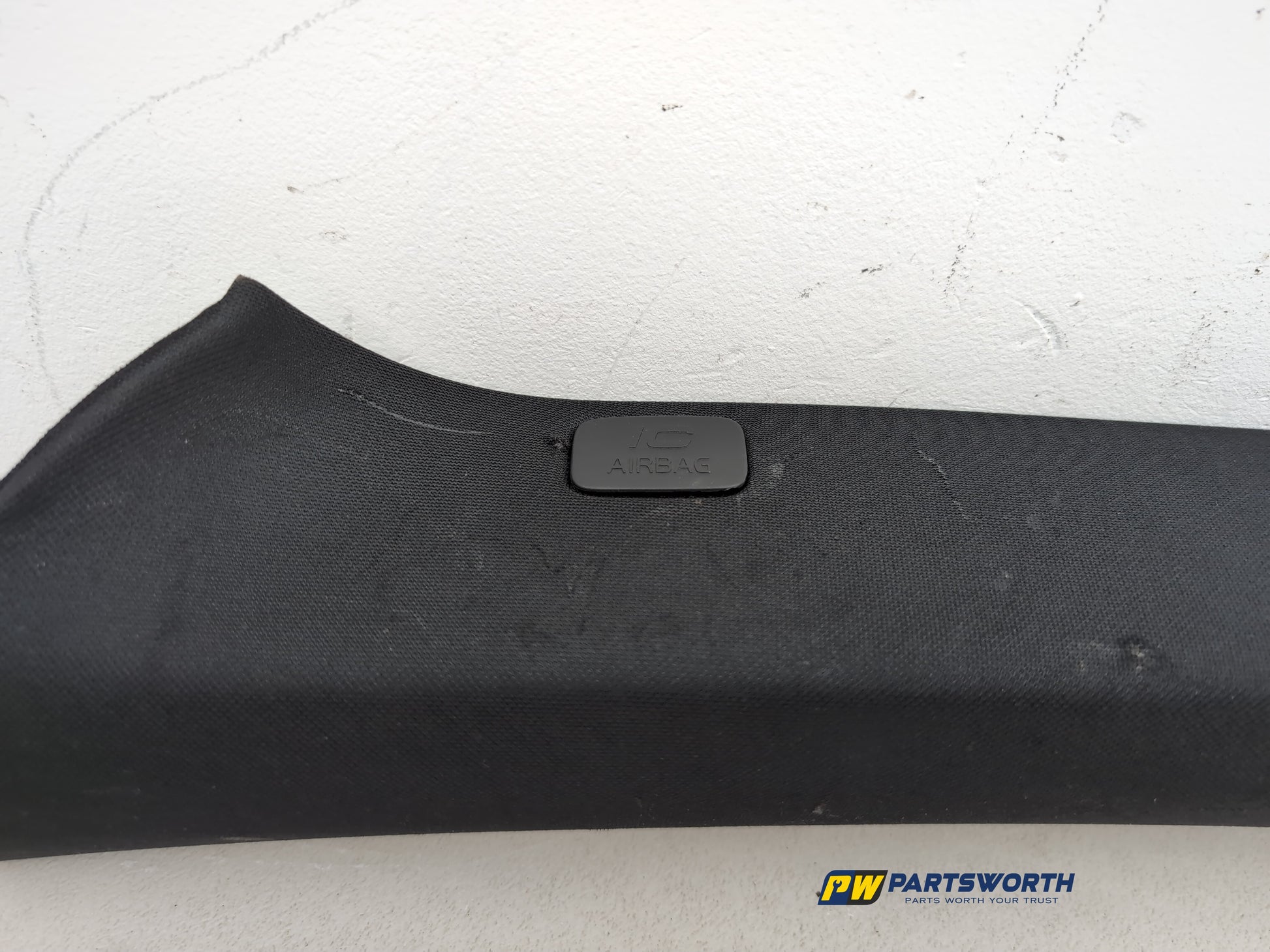 LH A Pillar Trim  8