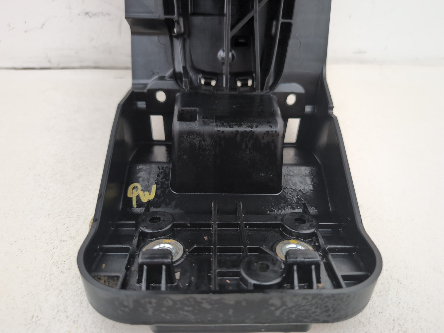 Centre Console Armrest 7