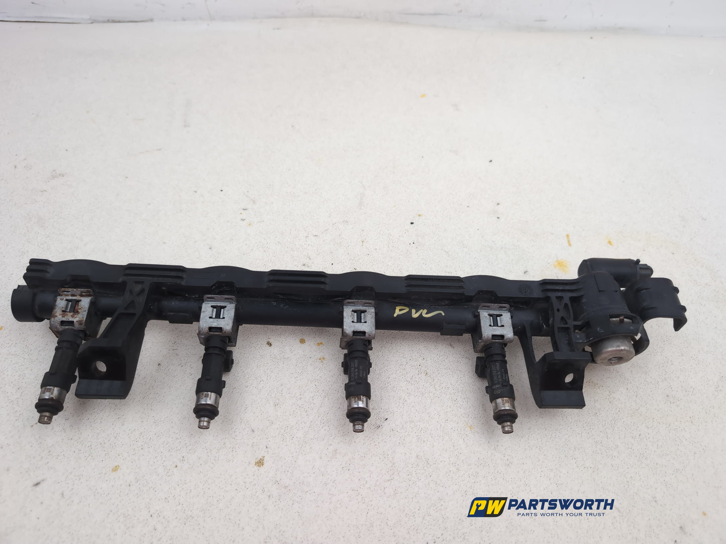 Fuel Rail 8