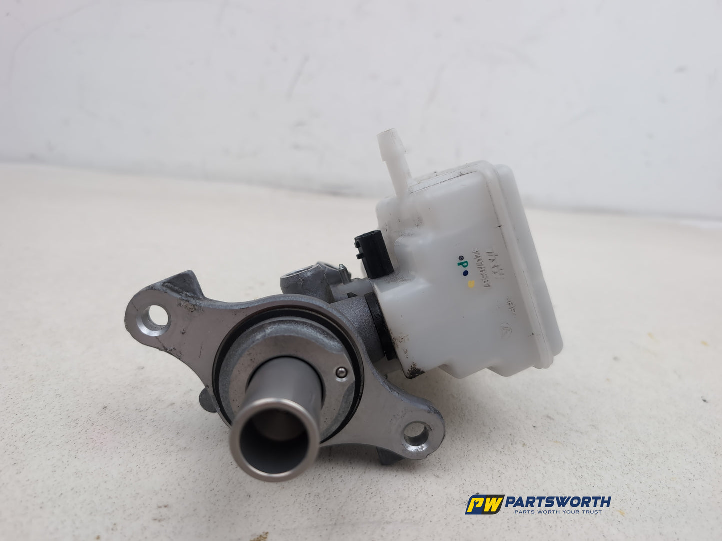 Brake Master Cylinder Assembly 8