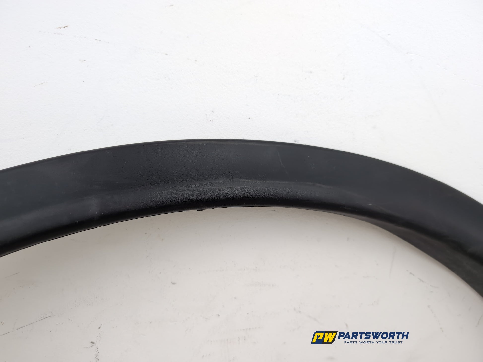 Moulding Wheel Arch Front LH 7