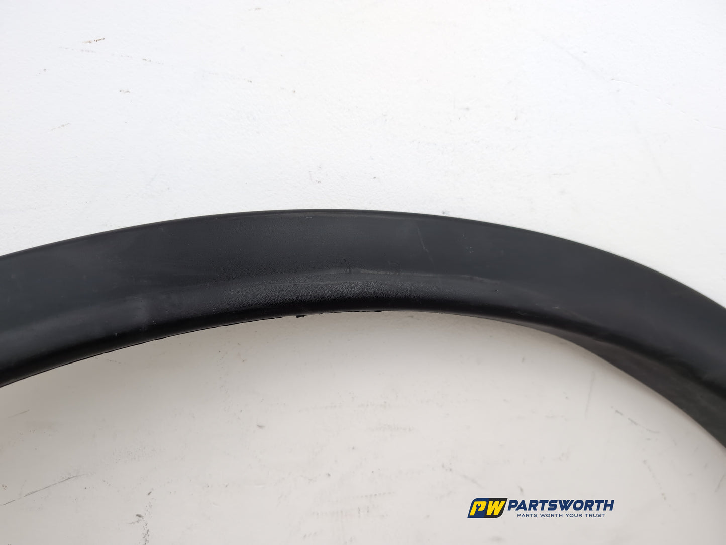 Moulding Wheel Arch Front LH 8