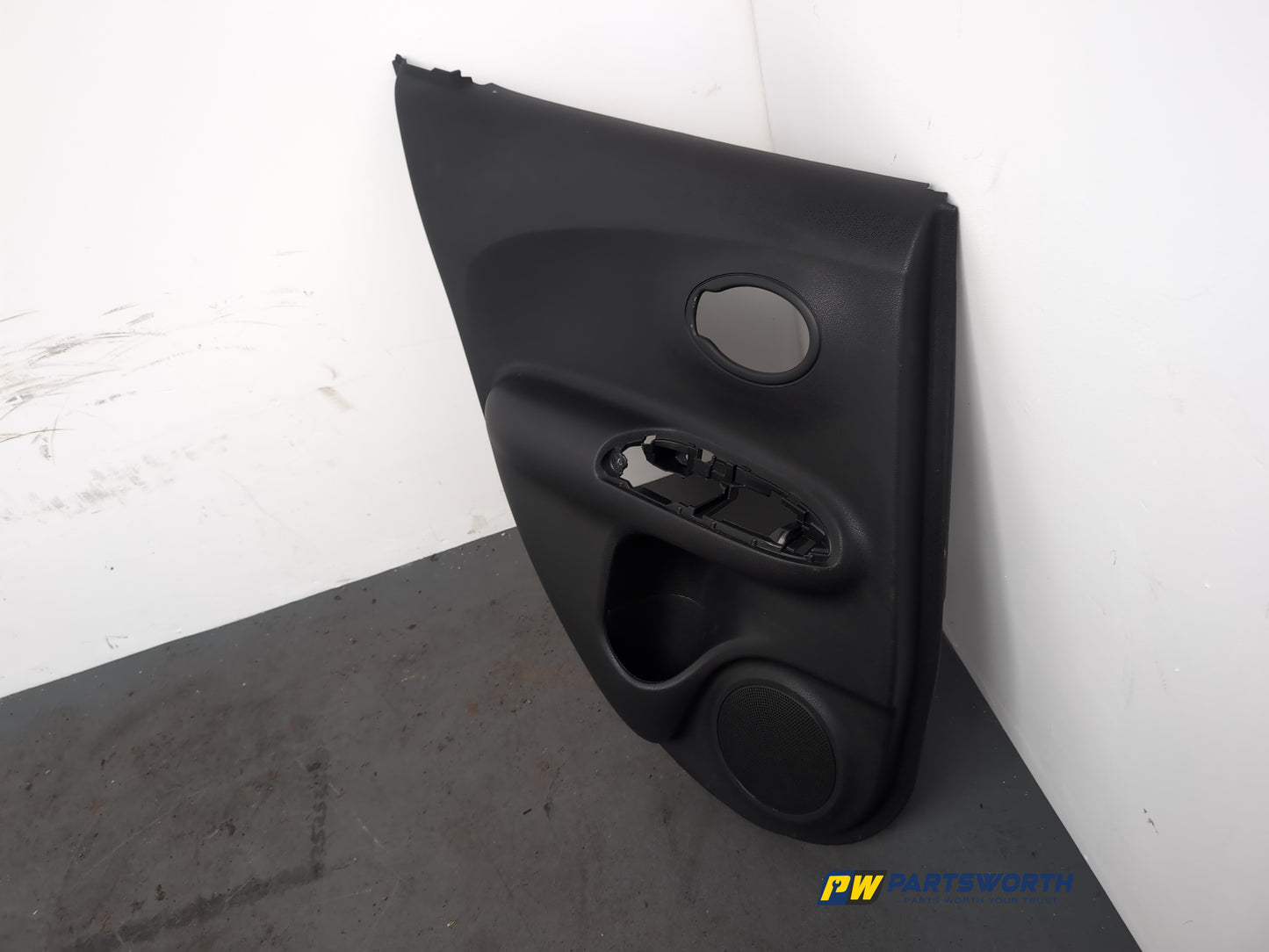Rear Left Door Card 8