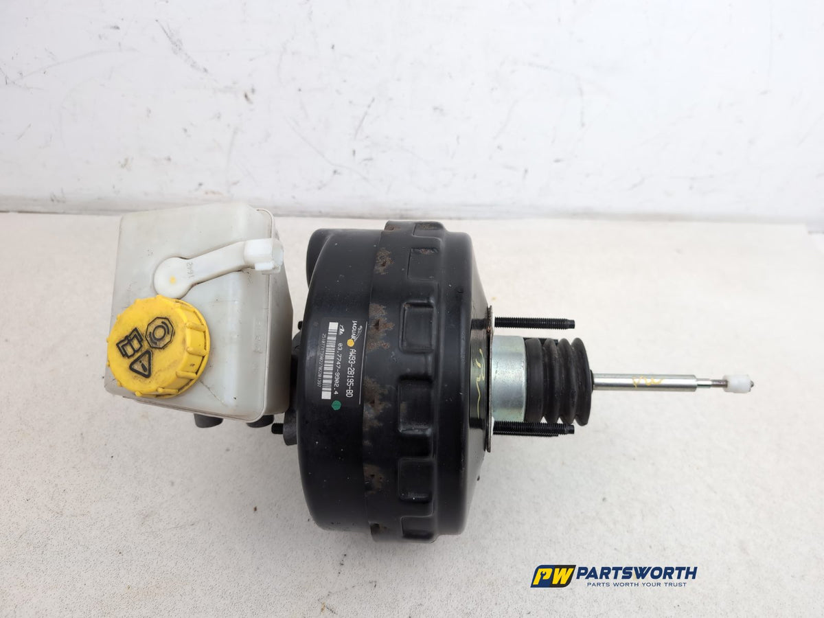 Brake Master Cylinder Assembly 4