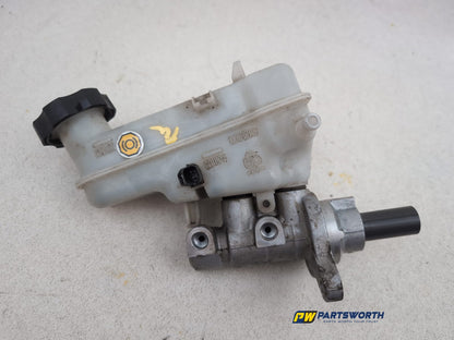 Brake Master Cylinder Assembly 4