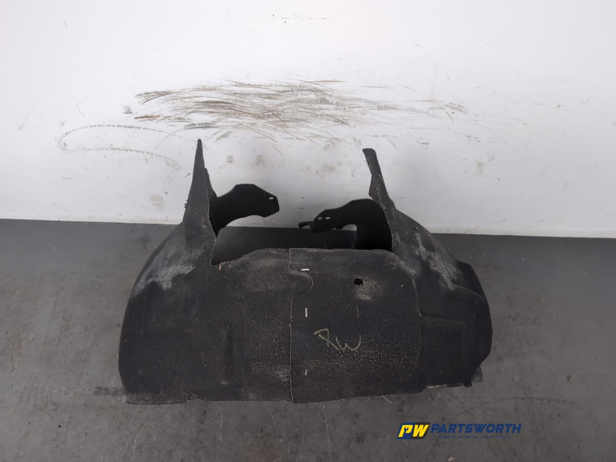 Moulding Wheel Arch Front RH 4