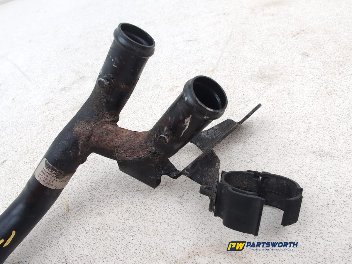 Audi Rs4 Fsi Quattro B8 4.2l Petrol Coolant Conecting Pipe 8k0121075 12-15 - photo 4