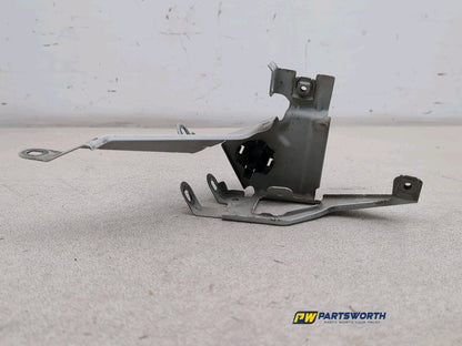 BMW 6 SERIES 640D M SPORT GRAN COUPE F13 FRONT LEFT WING BRACKET 2015-2018 4