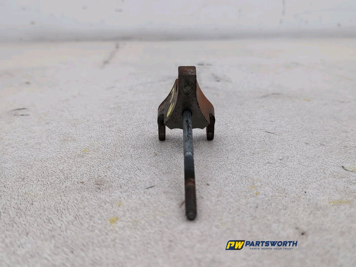 JAGUAR XE PORTFOLIO D AUTO X760 2.0L DIESEL FUEL INJECTOR CLAMP G4D36K540AC 4