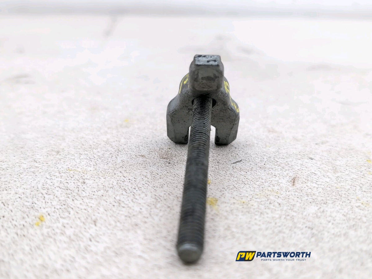 BMW 6 SERIES 640D F13 3.0L DIESEL N57D30B FUEL INJECTOR BRACKET 8578607 12-18 4