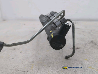 JAGUAR XE PORTFOLIO D AUTO X760 2.0L DIESEL FUEL RAIL G4D39D280AA 2015-2019 4