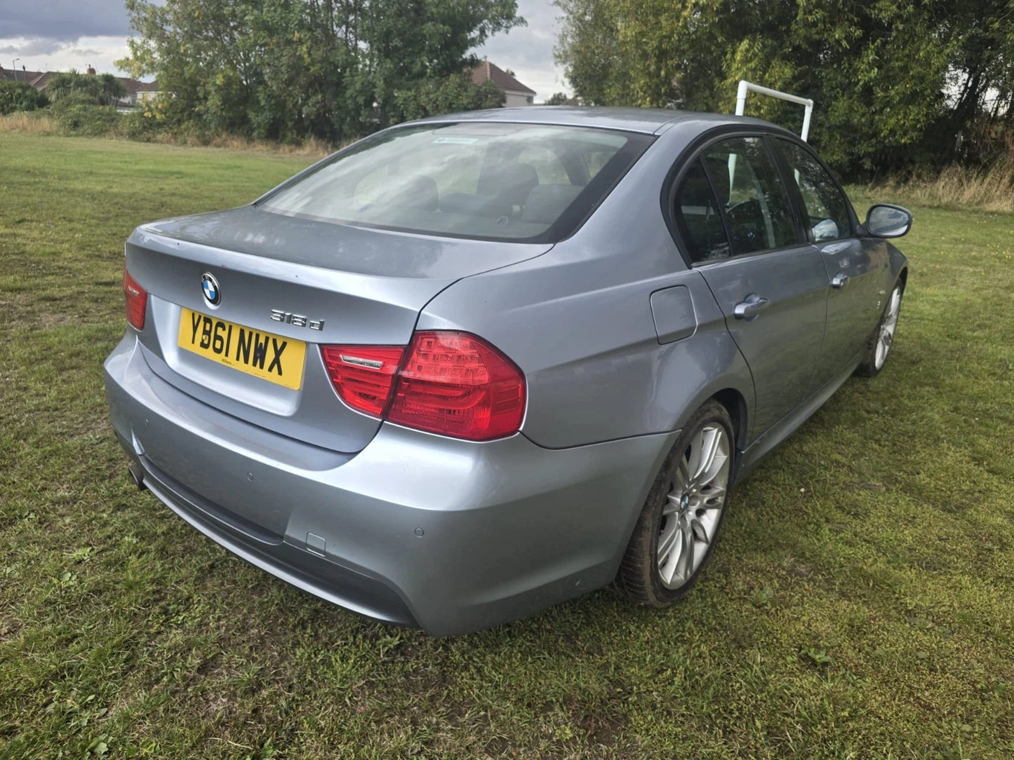 BMW / 3 Series / 2.0 (1995cc) / Diesel / 2012 Breaking down all parts available